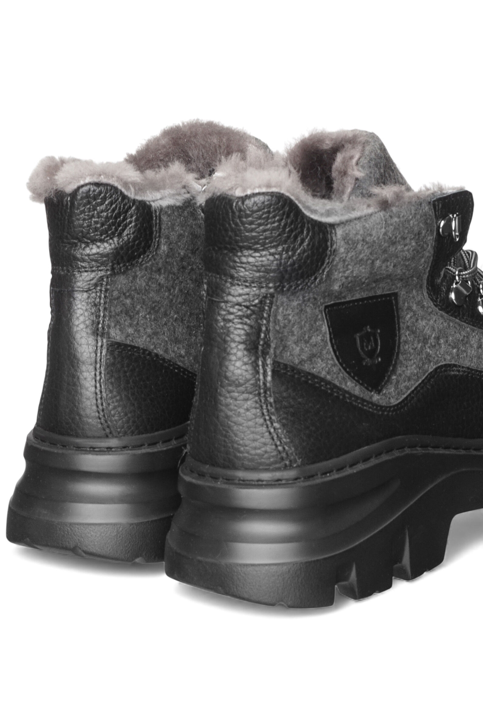 Ботинки муж. АРТ.23850B072,чер-сер,н.к-тек/н.м